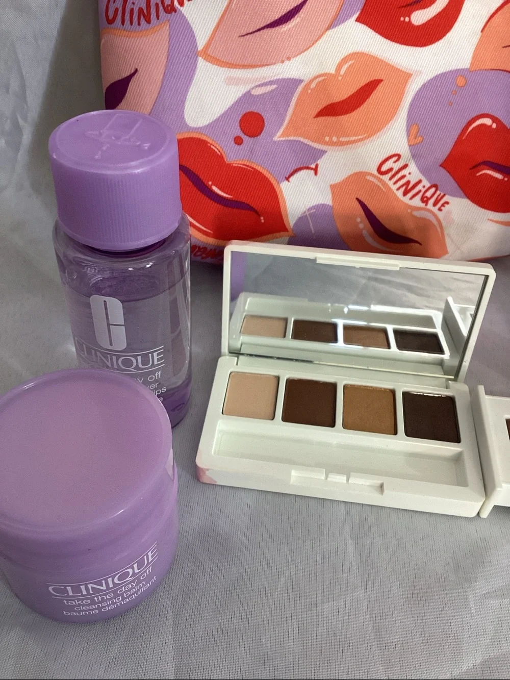 Clinique makeup set